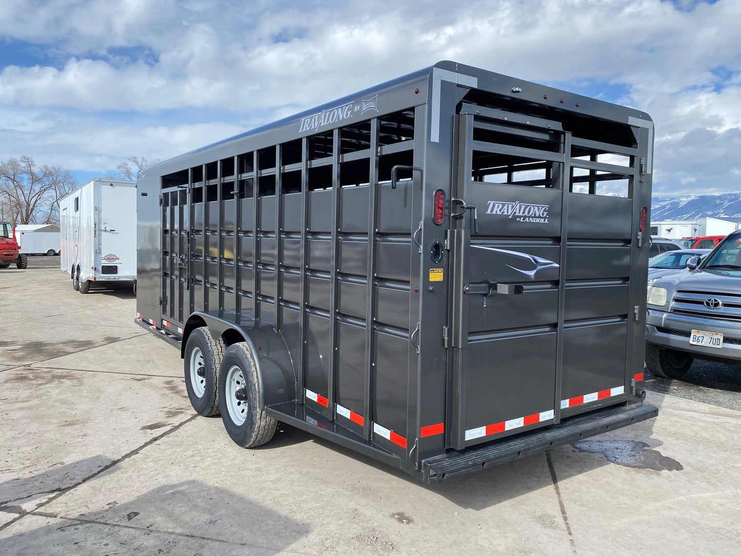 2023 Travalong 20' Livestock Trailer